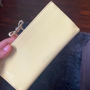 LIGHT YELLOW TED BAKER WALLET